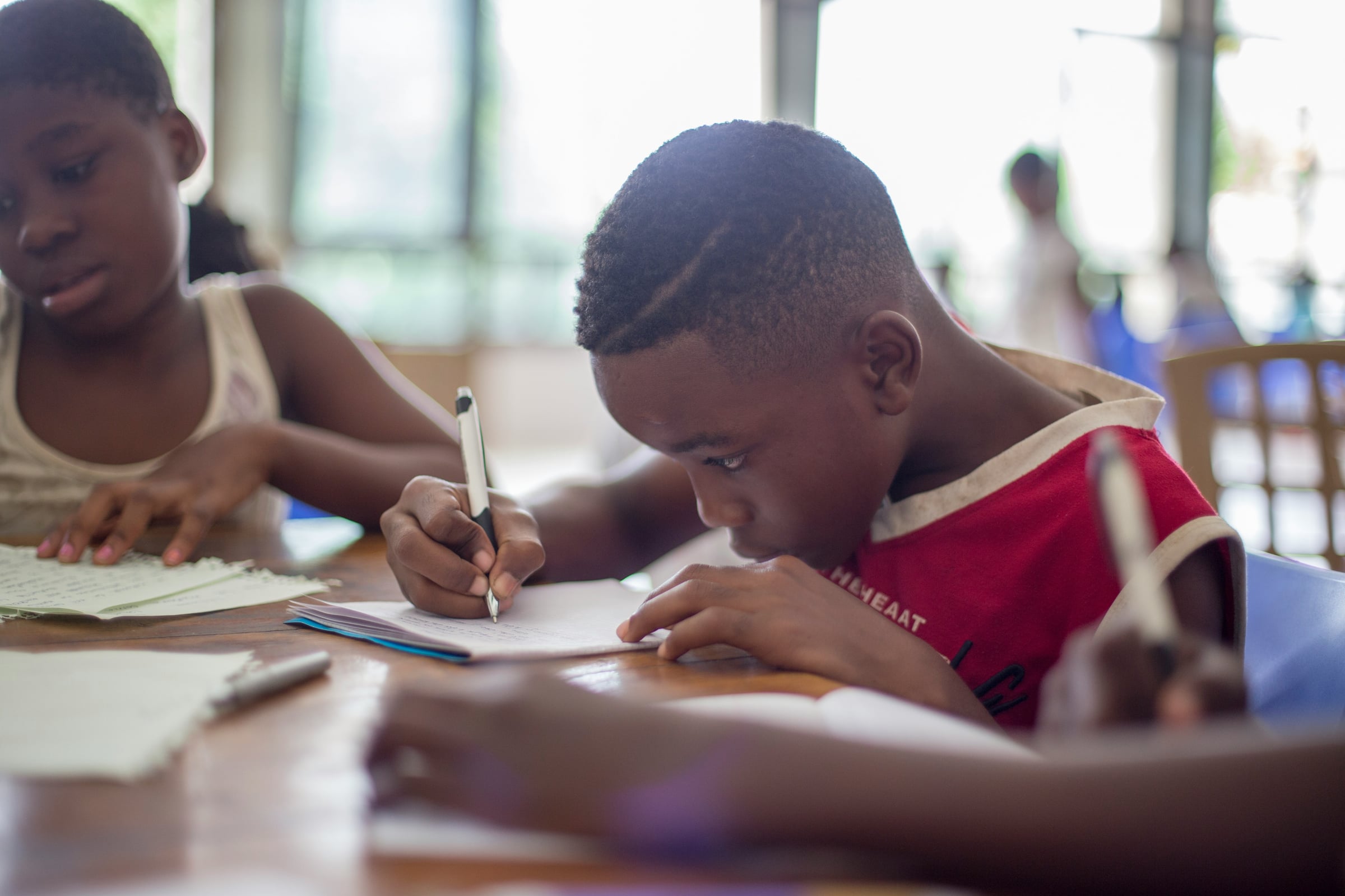 The Link Between Speech Production and Spelling
